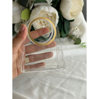 gold çerçeveli çanta